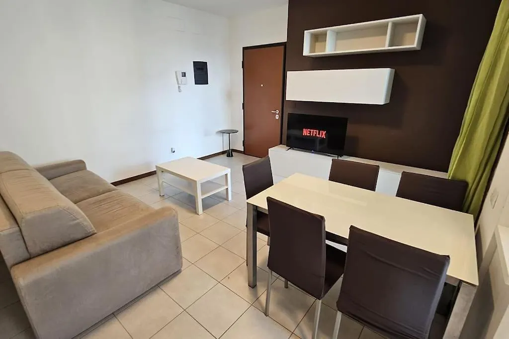 Апартаменты 13Th Floor, Garage Gratis, Metro M5 A 200Mt, Giardino Giochi, Bicocca Милан Италия