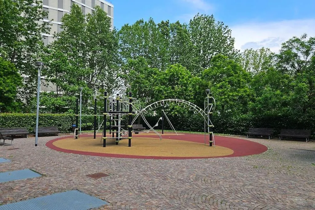Апартаменты 13Th Floor, Garage Gratis, Metro M5 A 200Mt, Giardino Giochi, Bicocca Милан